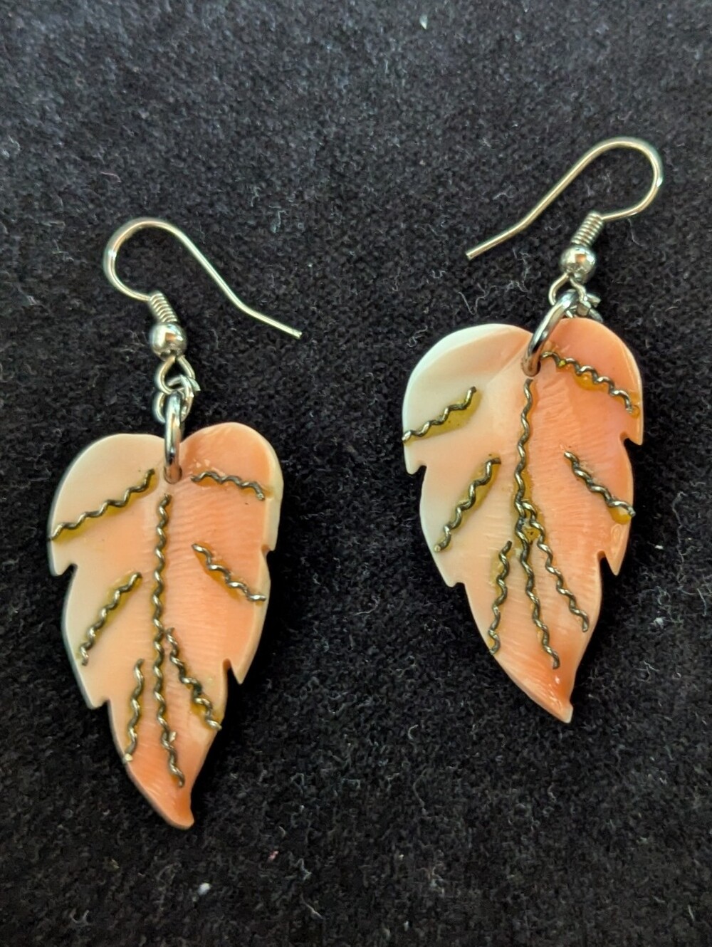 Leaf Pendant Necklace and Earrings Set Peach and Gold Silver Fall Autumn Jewelry - Picture 4 of 8